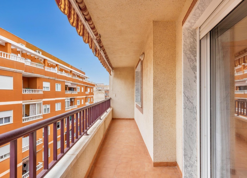 Resale - Apartment / Duplex - Torrevieja - Centro