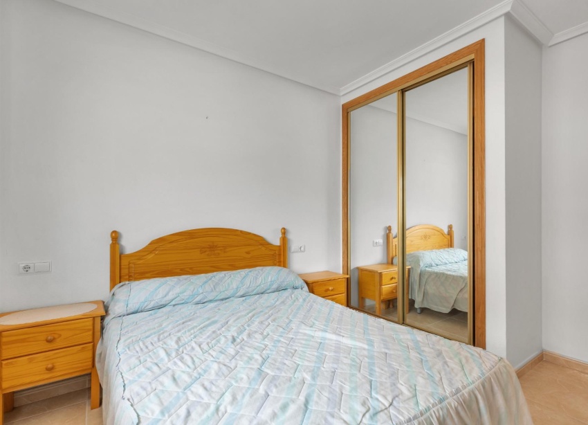 Resale - Apartment / Duplex - Torrevieja - Centro