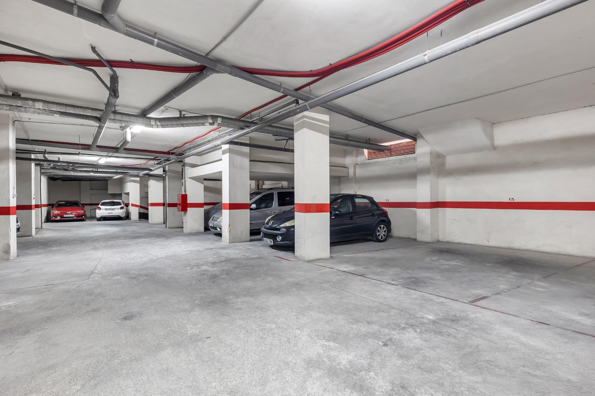 Resale - Apartment / Duplex - Torrevieja - Centro