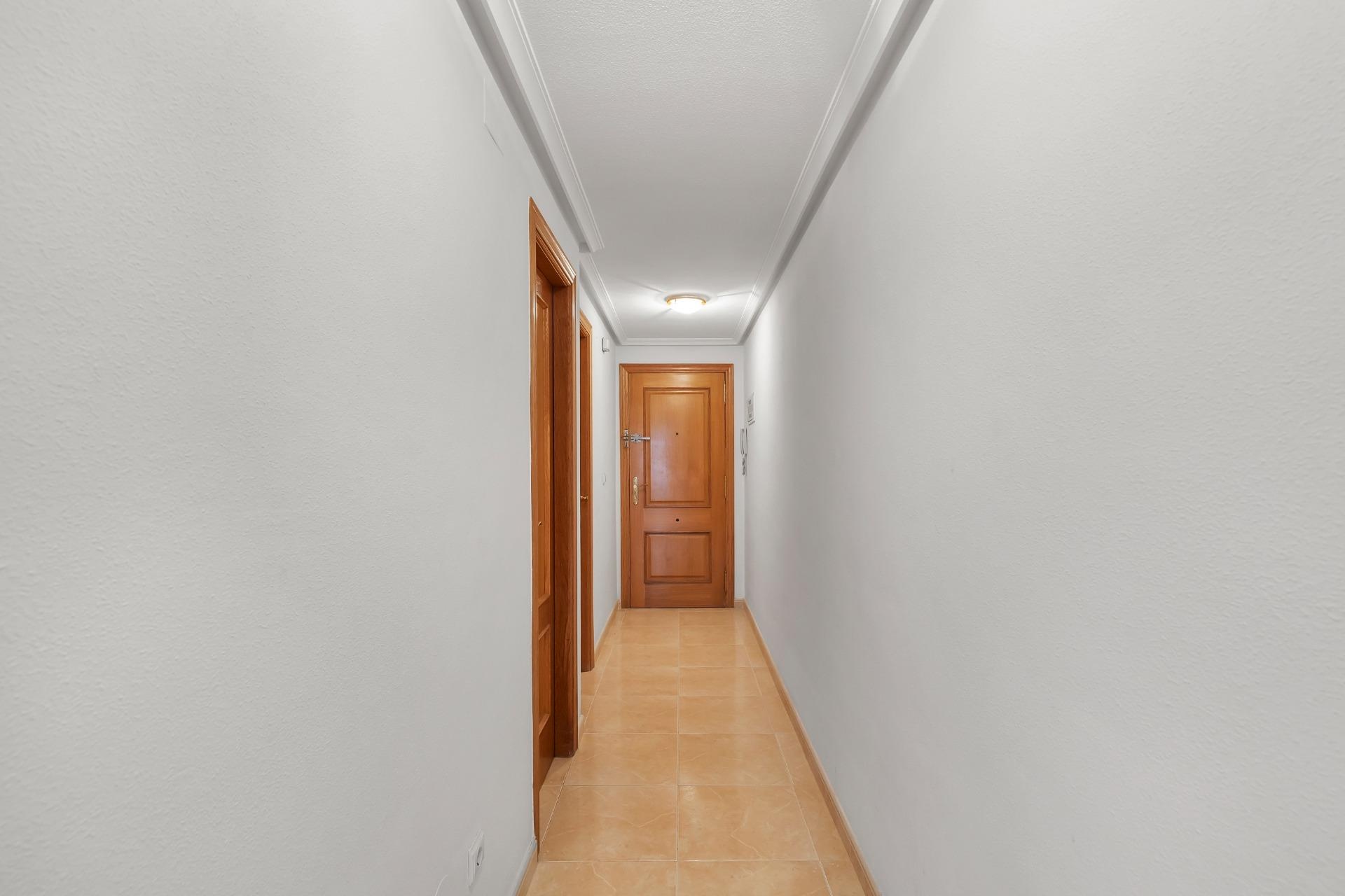 Resale - Apartment / Duplex - Torrevieja - Centro