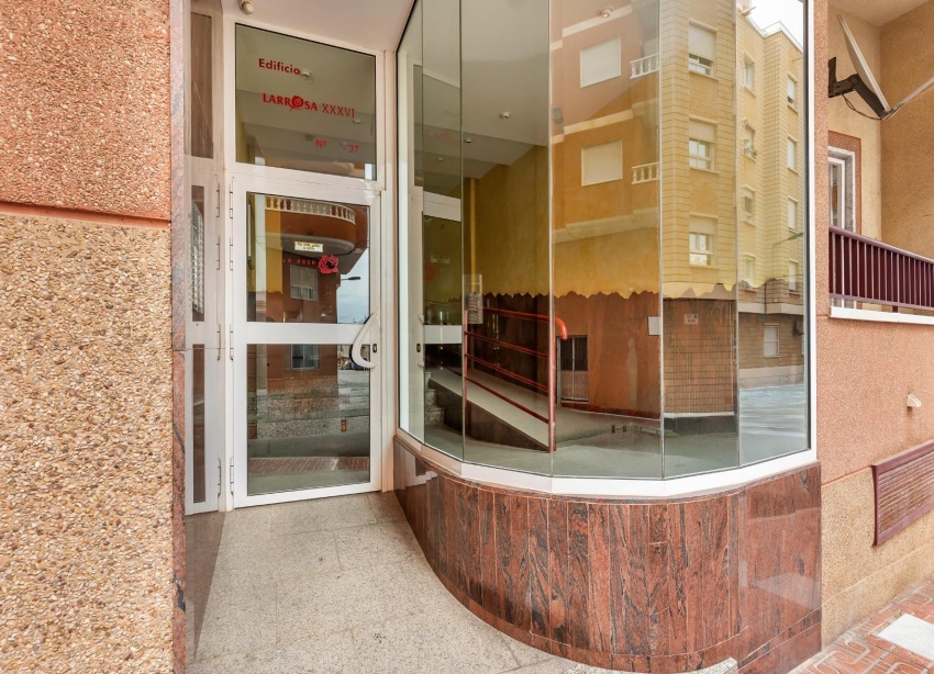 Resale - Apartment / Duplex - Torrevieja - Centro