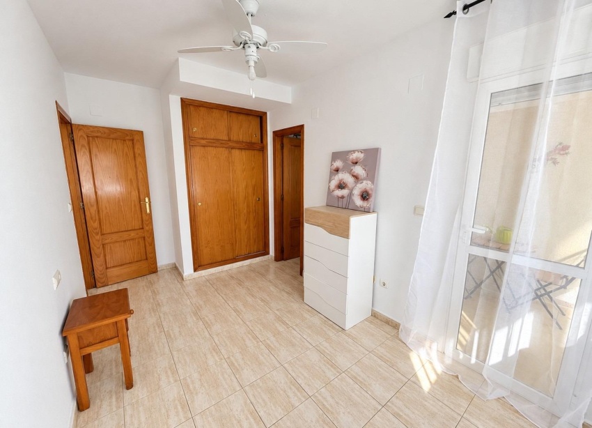 Resale - Apartment / Duplex - Torrevieja - Centro