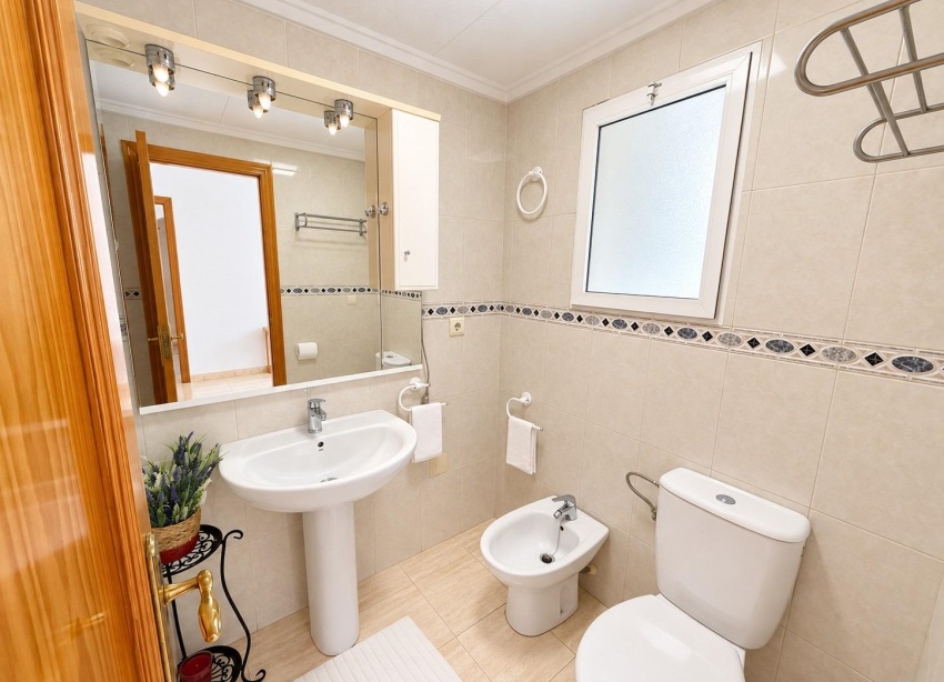 Resale - Apartment / Duplex - Torrevieja - Centro