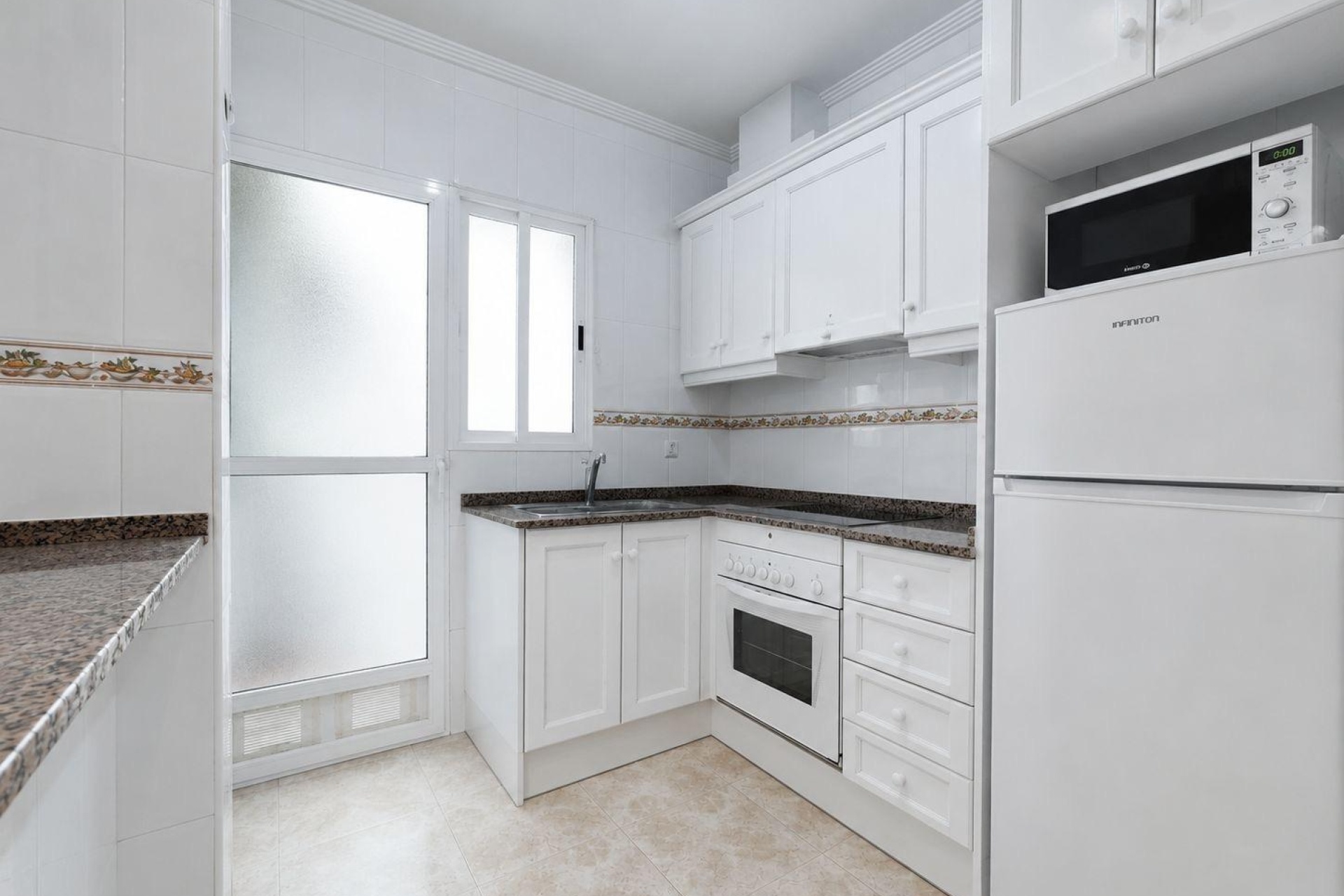 Resale - Apartment / Duplex - Torrevieja - Centro