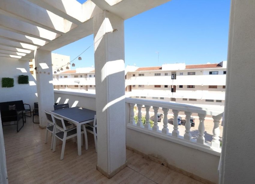 Resale - Apartment / Duplex - Torrevieja - Estacion de autobuses