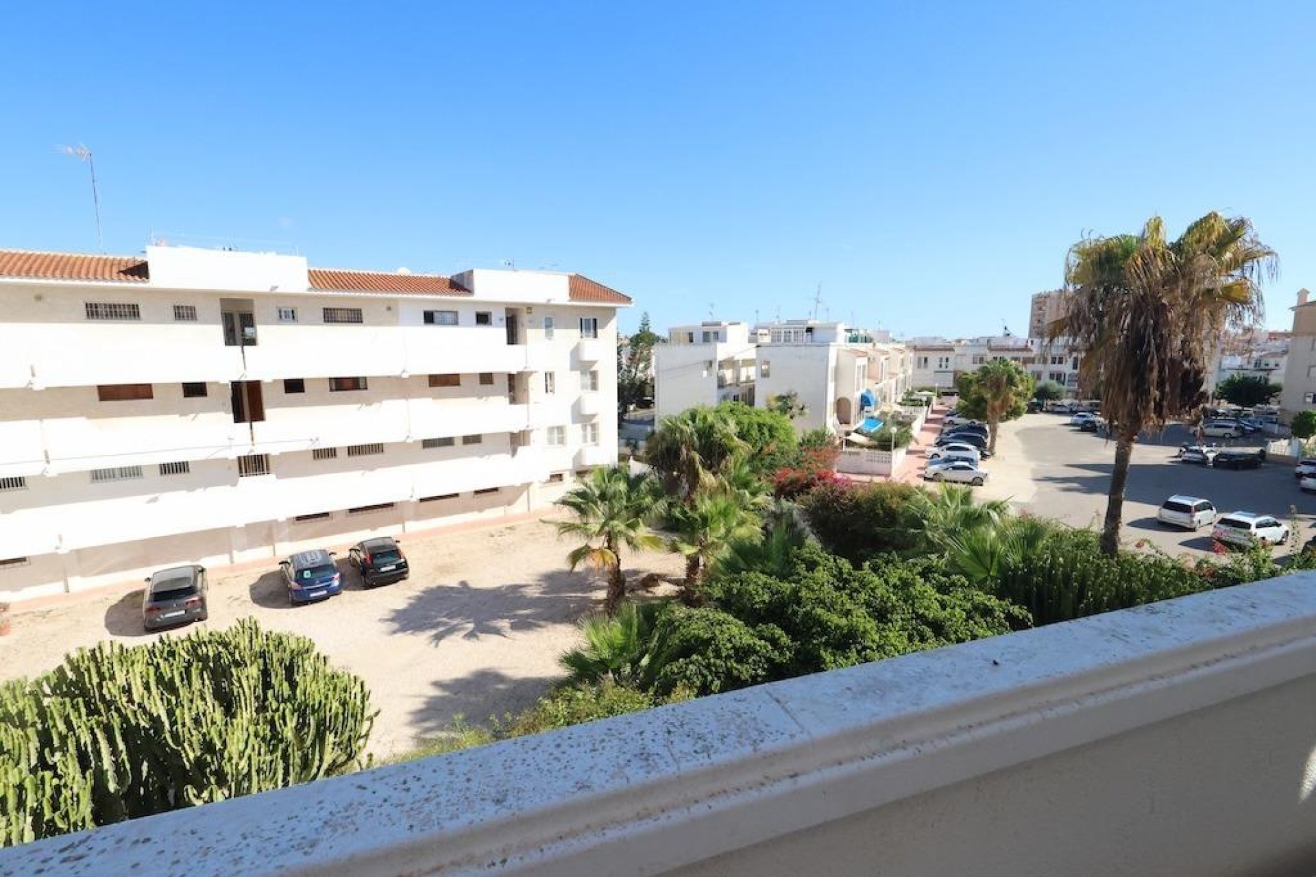 Resale - Apartment / Duplex - Torrevieja - Estacion de autobuses