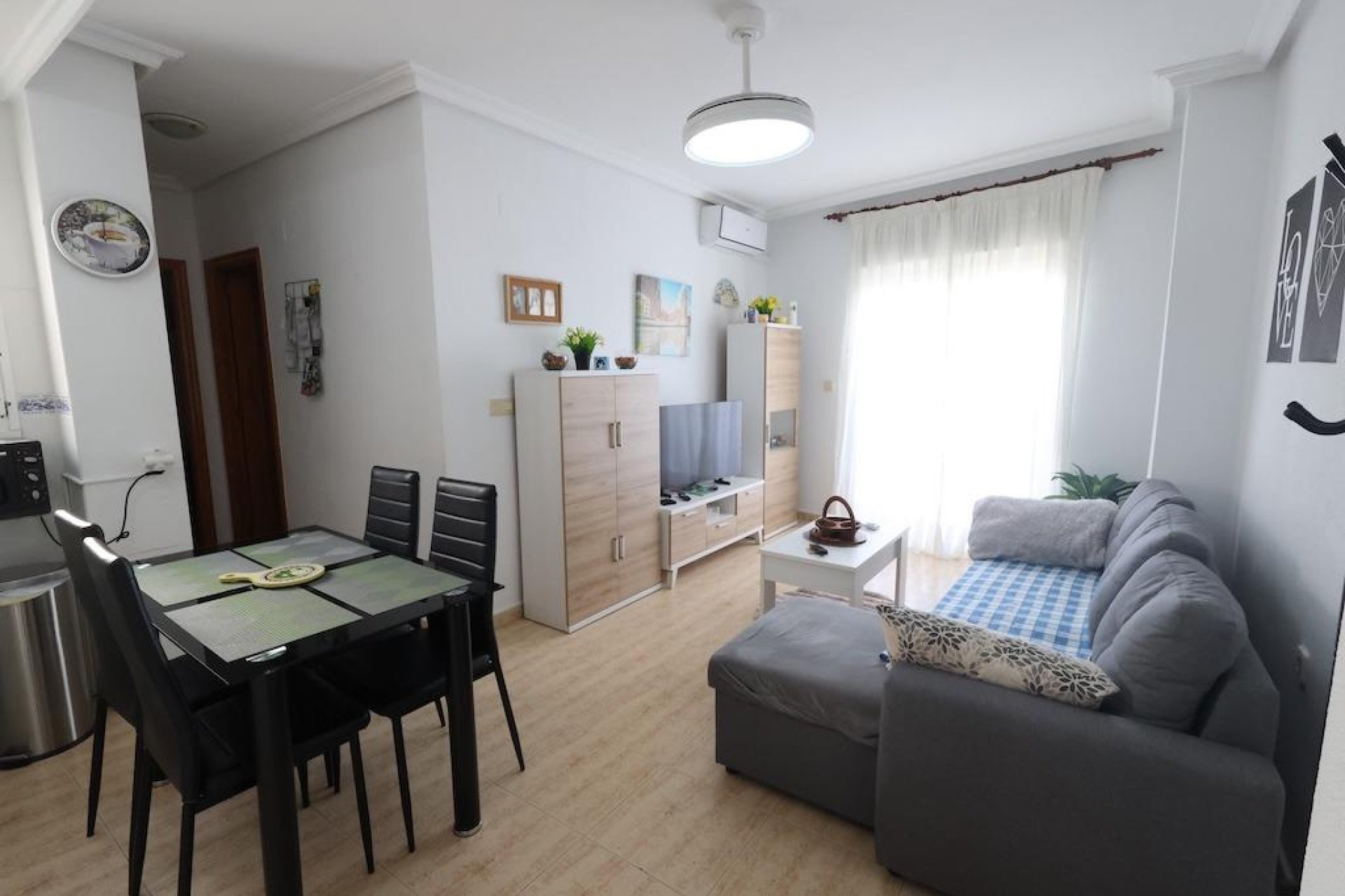 Resale - Apartment / Duplex - Torrevieja - Estacion de autobuses