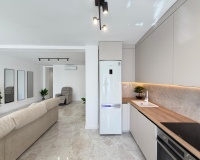 Resale - Apartment / Duplex - Torrevieja - Estacion de autobuses