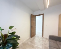 Resale - Apartment / Duplex - Torrevieja - Estacion de autobuses
