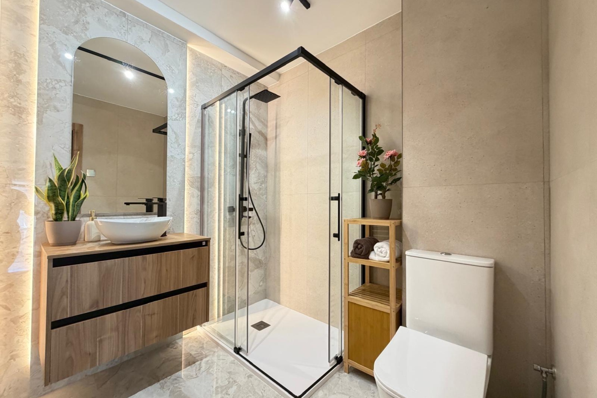 Resale - Apartment / Duplex - Torrevieja - Estacion de autobuses