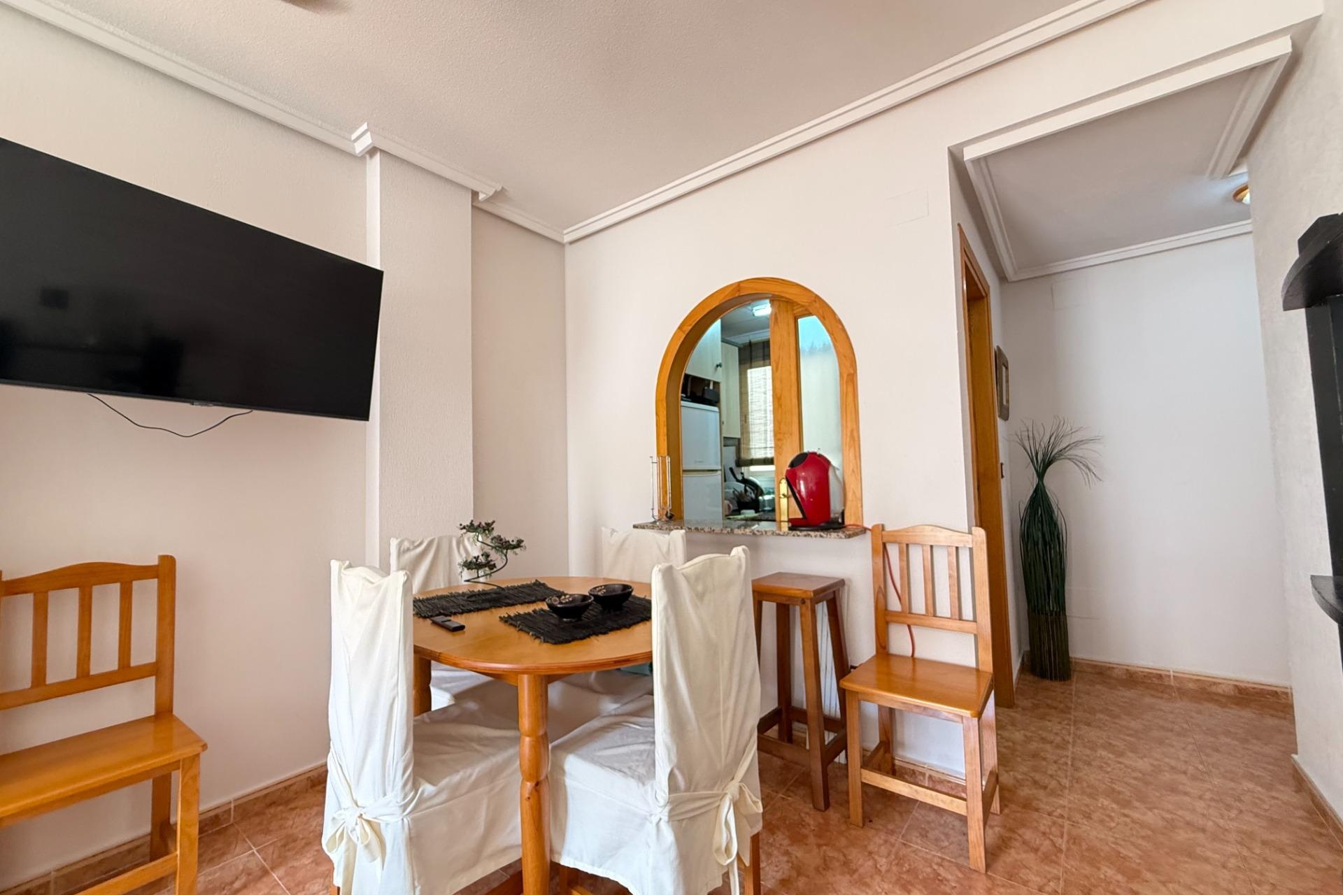 Resale - Apartment / Duplex - Torrevieja - Estacion de autobuses
