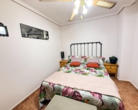 Resale - Apartment / Duplex - Torrevieja - Estacion de autobuses