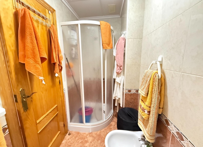 Resale - Apartment / Duplex - Torrevieja - Estacion de autobuses