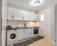 Resale - Apartment / Duplex - Torrevieja - Estacion de autobuses