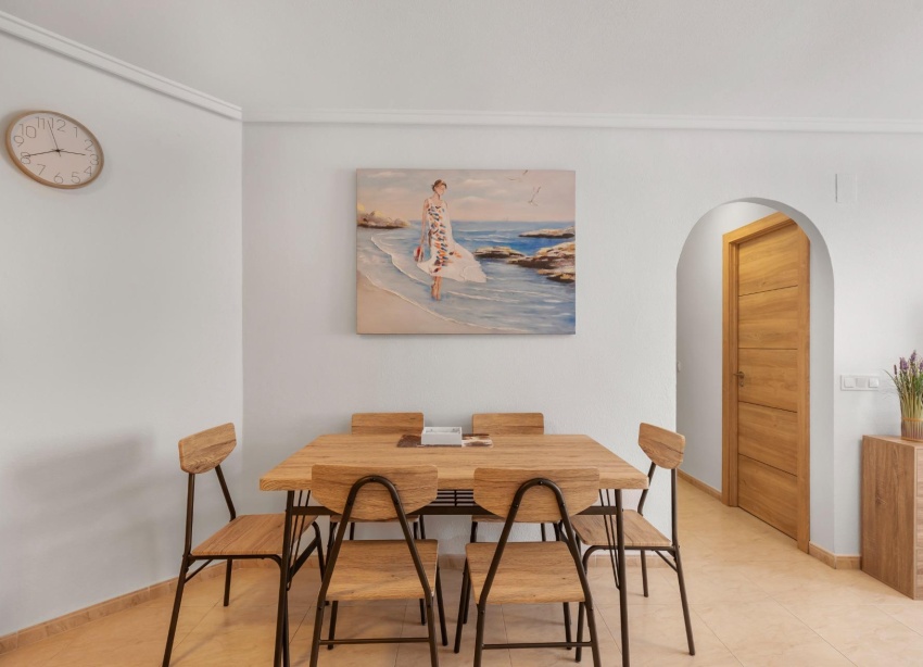 Resale - Apartment / Duplex - Torrevieja - Estacion de autobuses