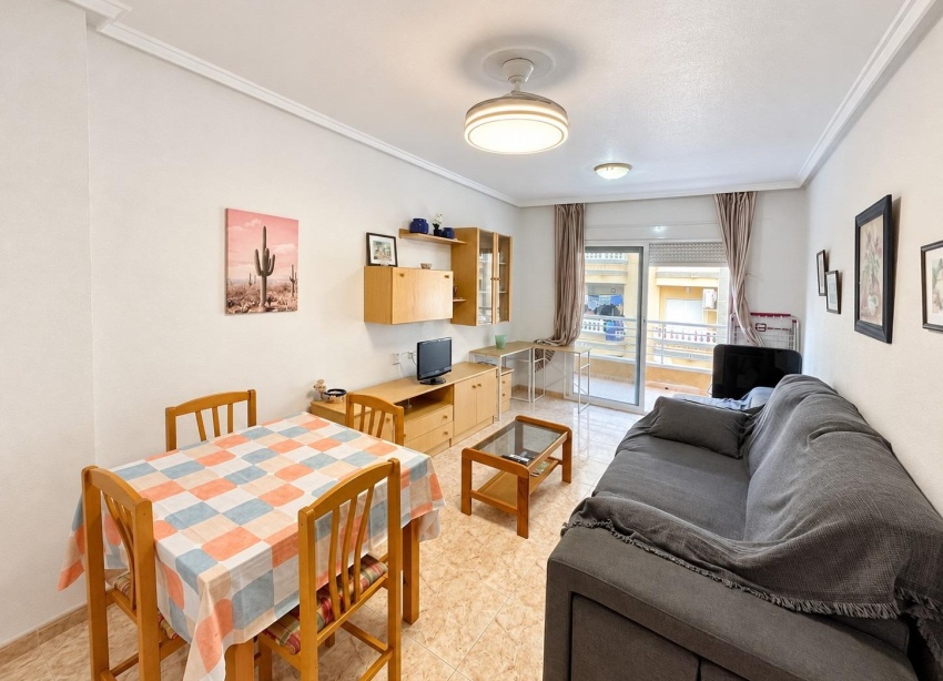Resale - Apartment / Duplex - Torrevieja - Estacion de autobuses