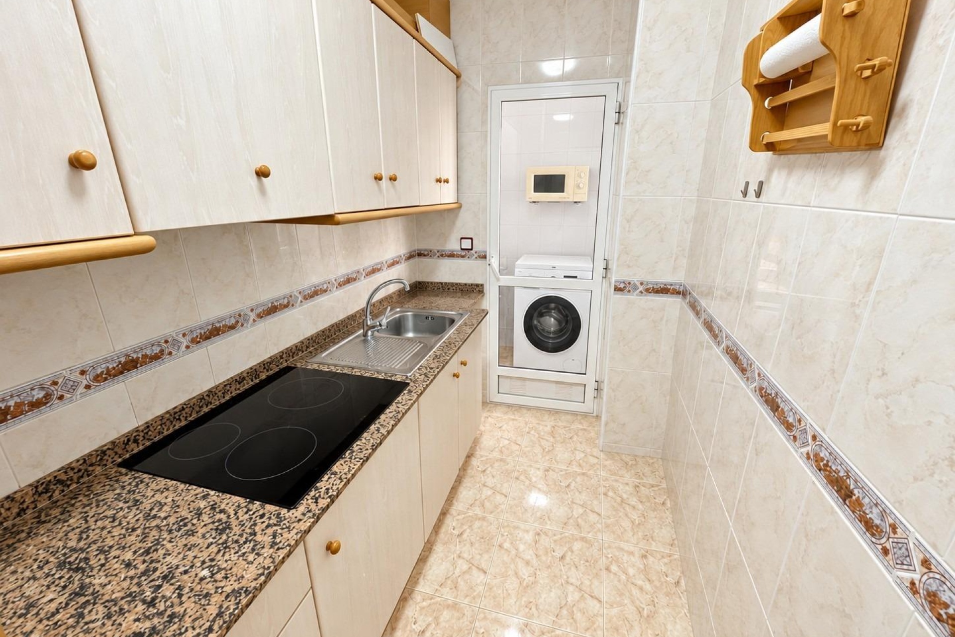 Resale - Apartment / Duplex - Torrevieja - Estacion de autobuses
