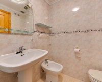 Resale - Apartment / Duplex - Torrevieja - Estacion de autobuses
