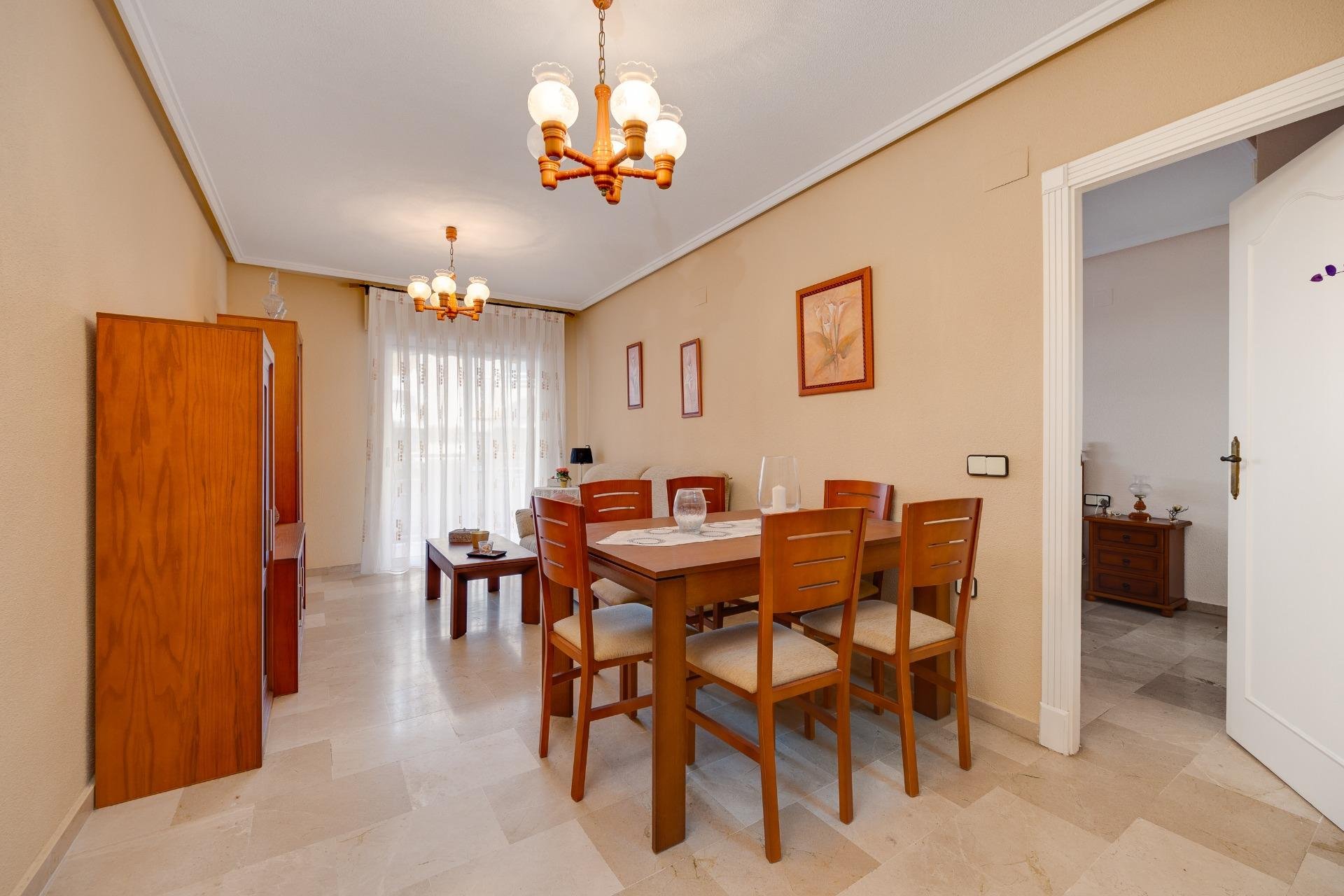 Resale - Apartment / Duplex - Torrevieja - La Mata