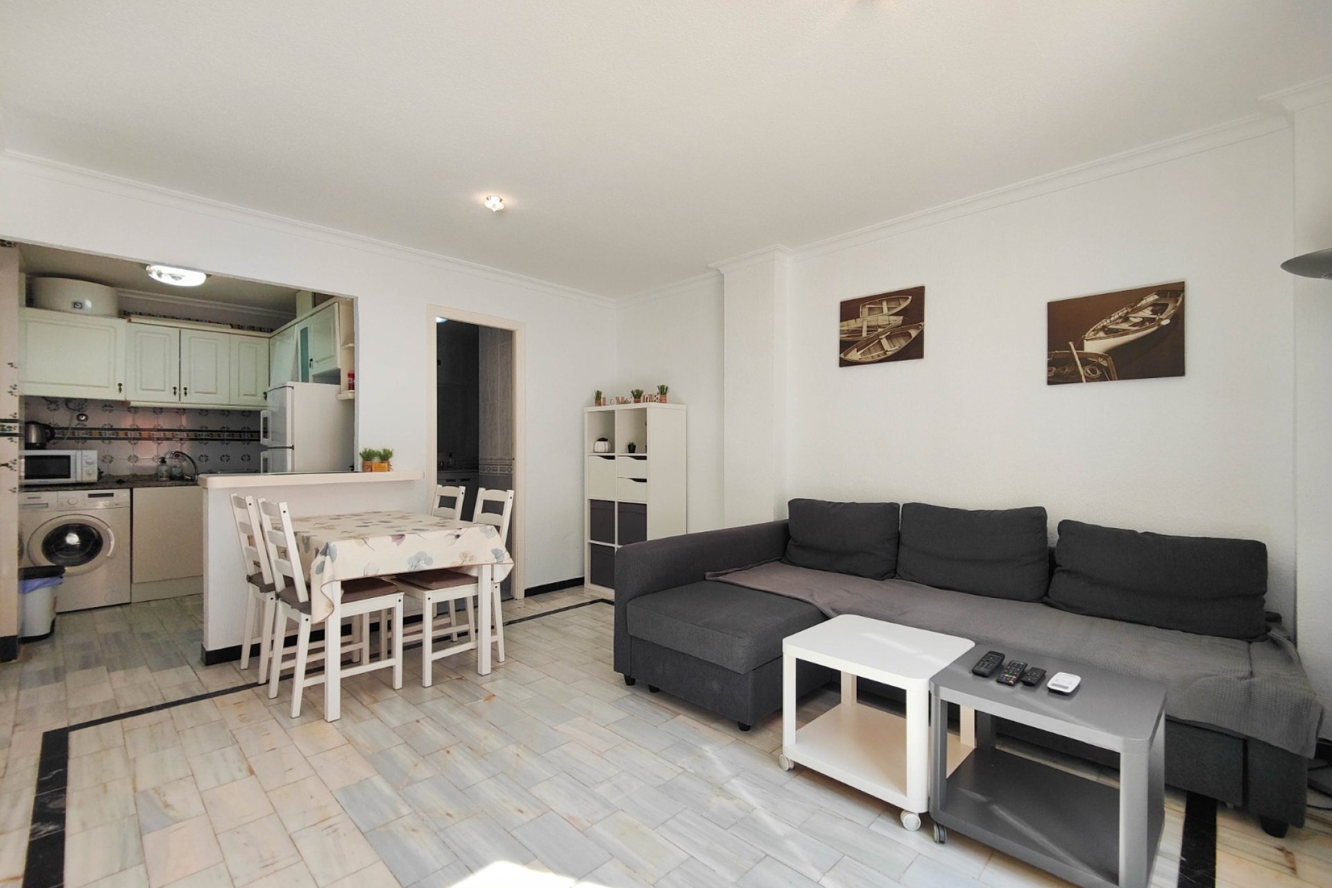 Resale - Apartment / Duplex - Torrevieja - La Mata