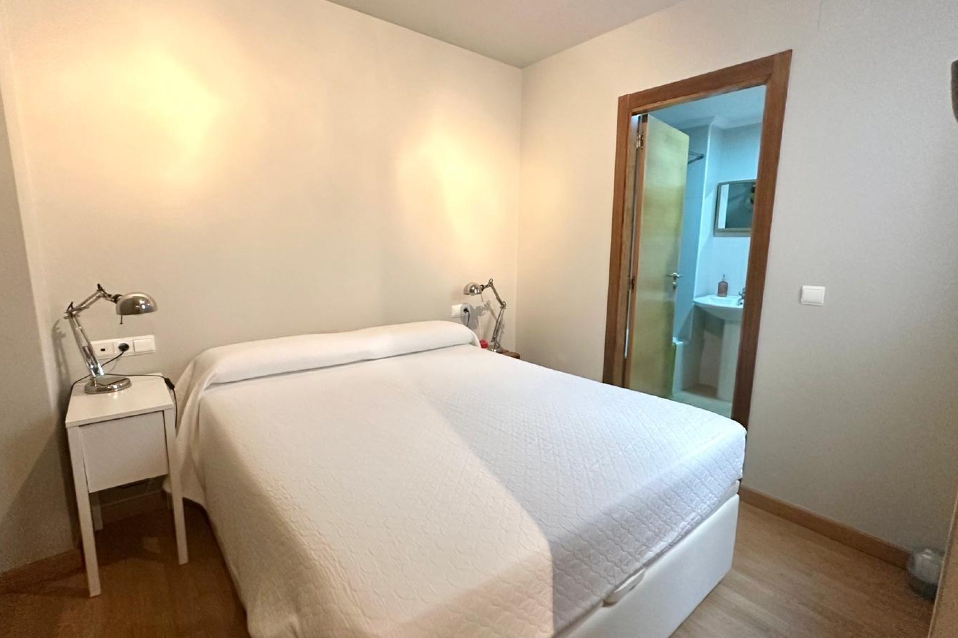 Resale - Apartment / Duplex - Torrevieja - La Mata