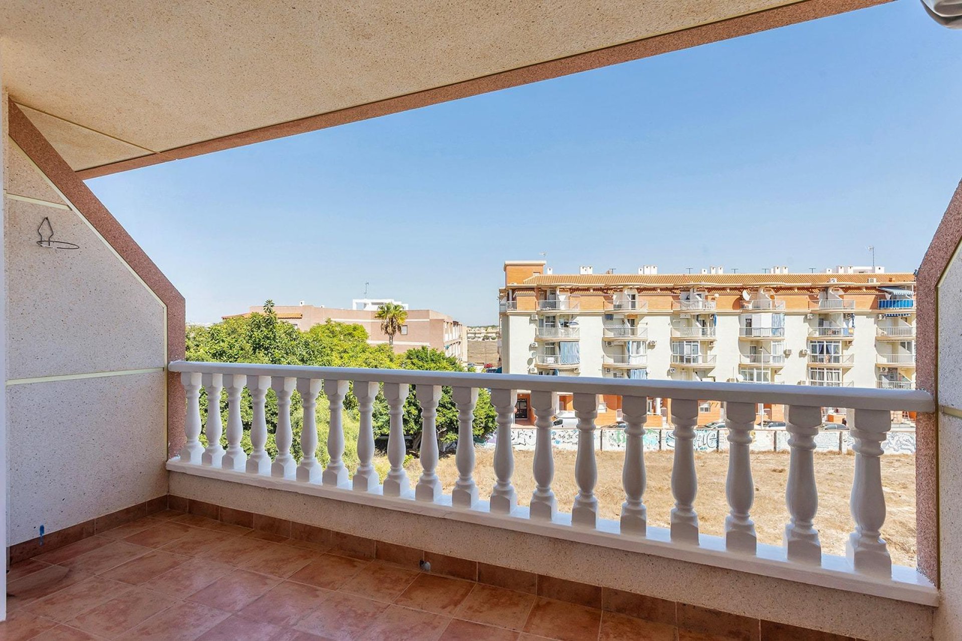 Resale - Apartment / Duplex - Torrevieja - La Mata
