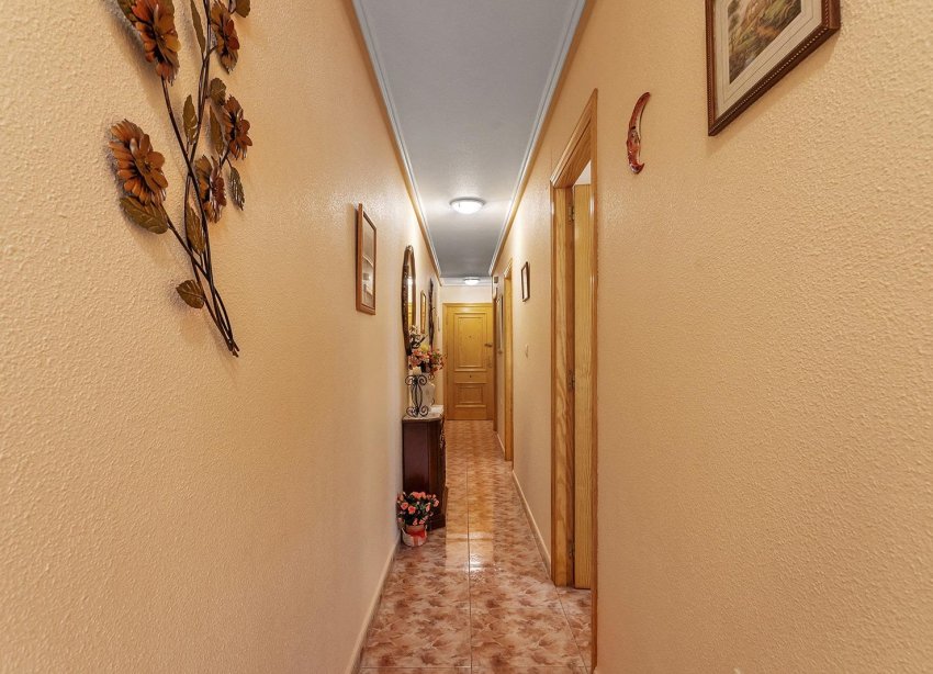 Resale - Apartment / Duplex - Torrevieja - La Mata