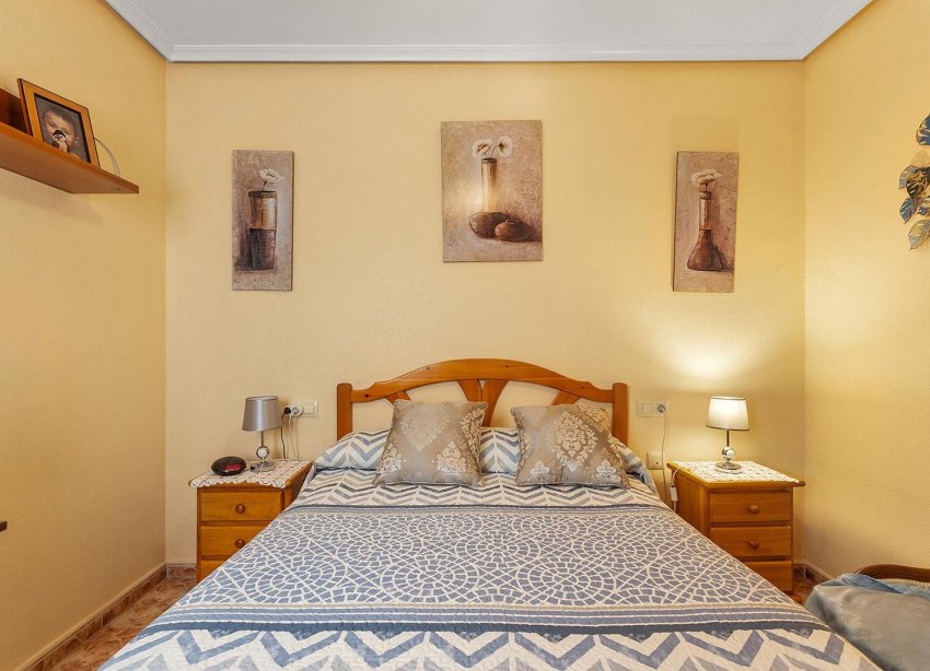 Resale - Apartment / Duplex - Torrevieja - La Mata