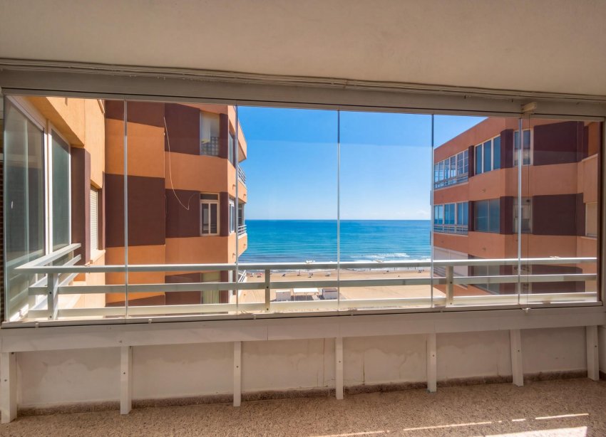 Resale - Apartment / Duplex - Torrevieja - La Mata