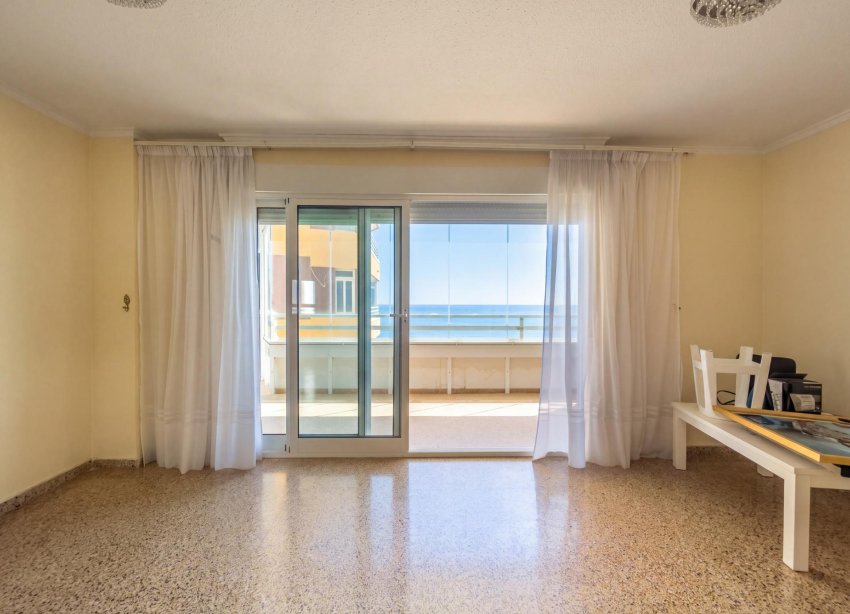Resale - Apartment / Duplex - Torrevieja - La Mata