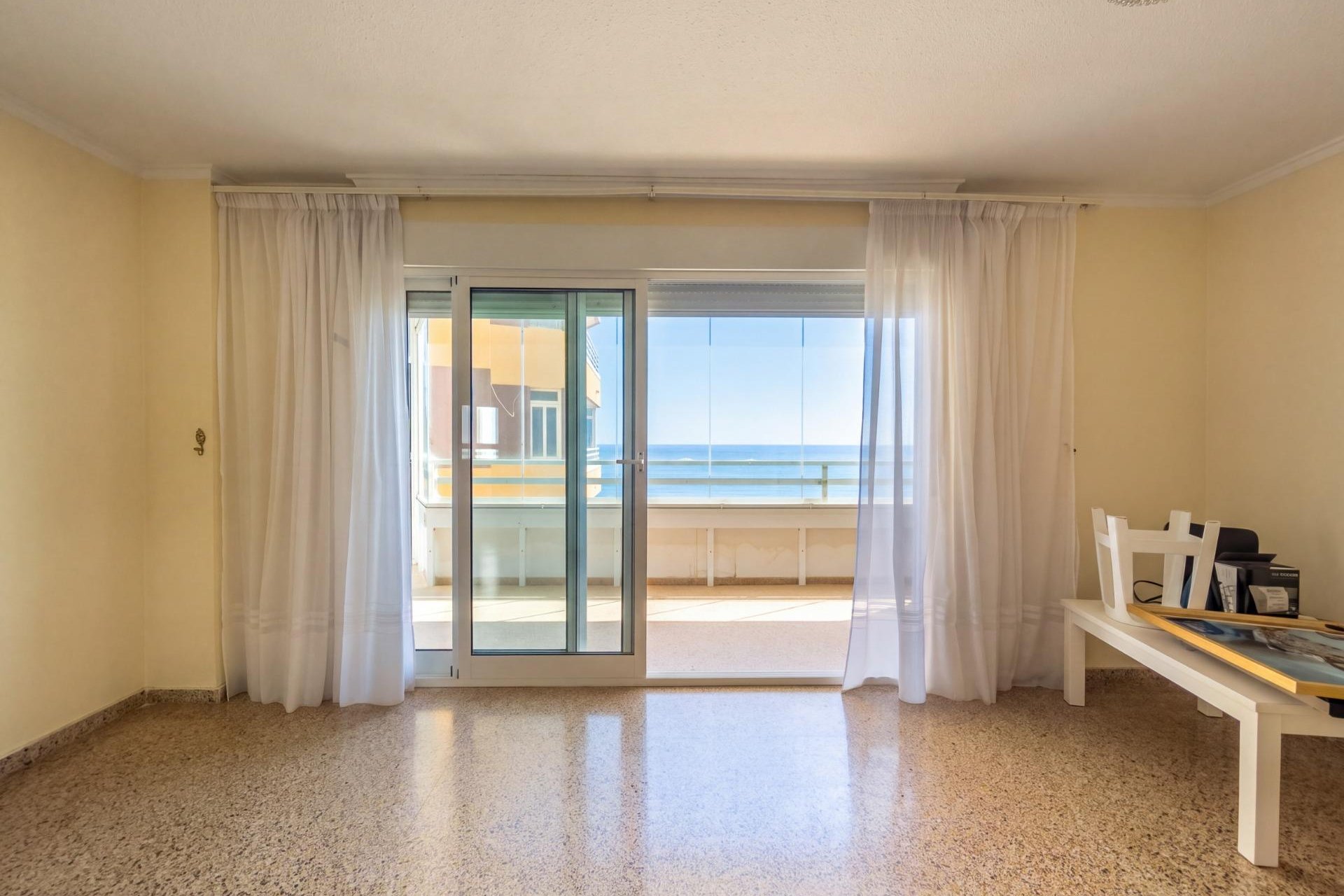 Resale - Apartment / Duplex - Torrevieja - La Mata
