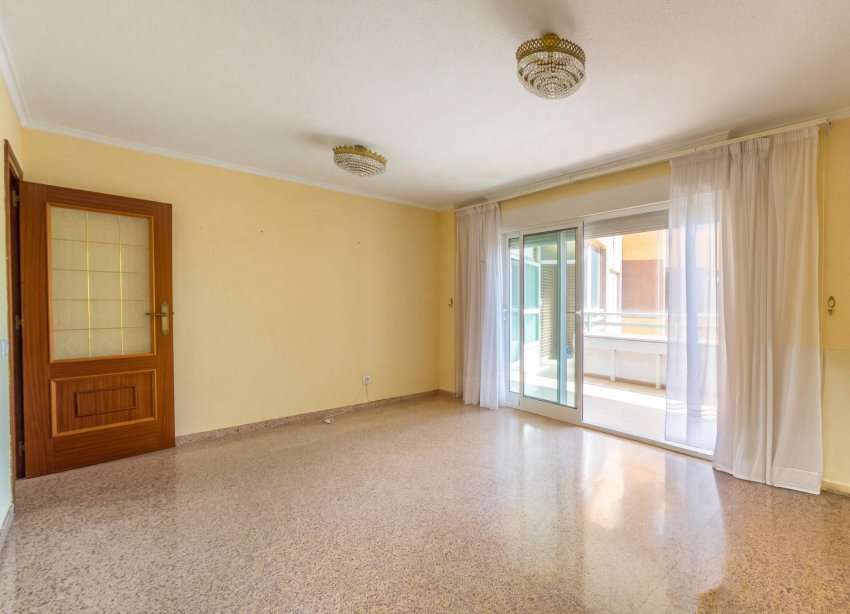 Resale - Apartment / Duplex - Torrevieja - La Mata