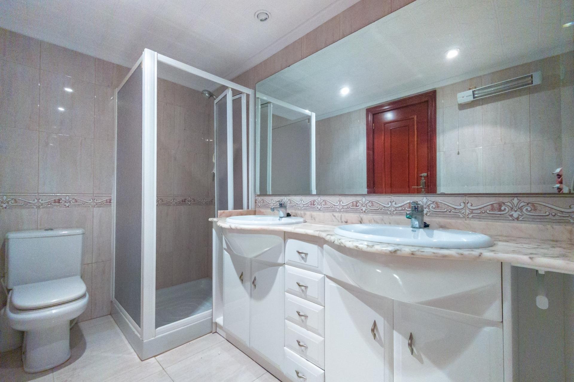 Resale - Apartment / Duplex - Torrevieja - La Mata