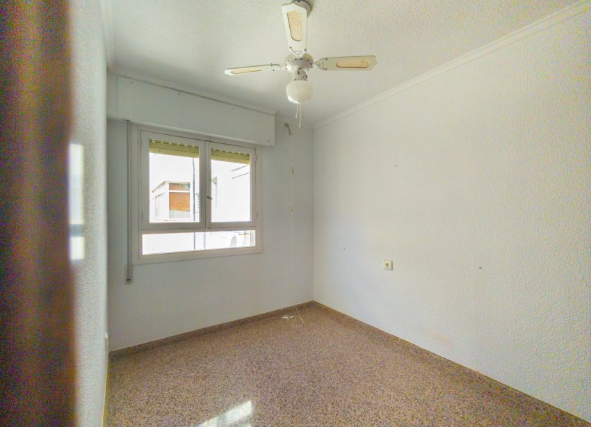 Resale - Apartment / Duplex - Torrevieja - La Mata