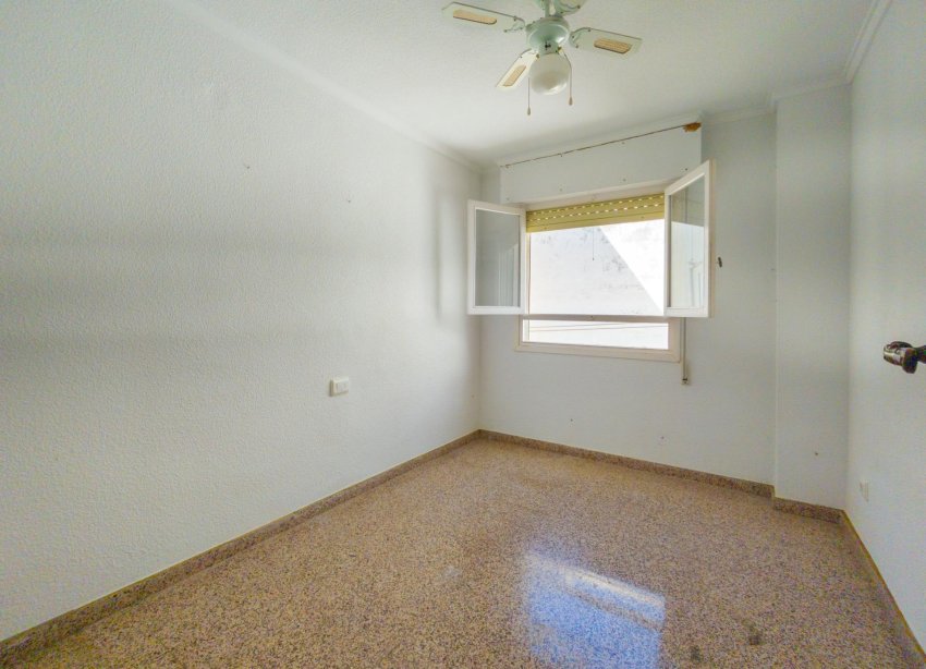 Resale - Apartment / Duplex - Torrevieja - La Mata
