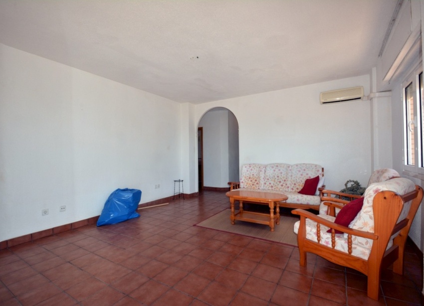 Resale - Apartment / Duplex - Torrevieja - La Mata