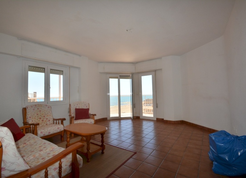 Resale - Apartment / Duplex - Torrevieja - La Mata