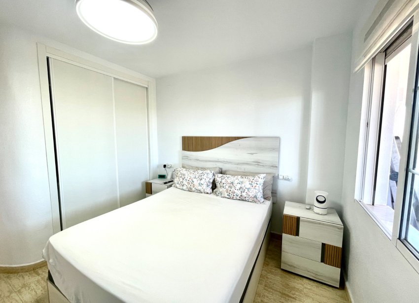 Resale - Apartment / Duplex - Torrevieja - La Siesta