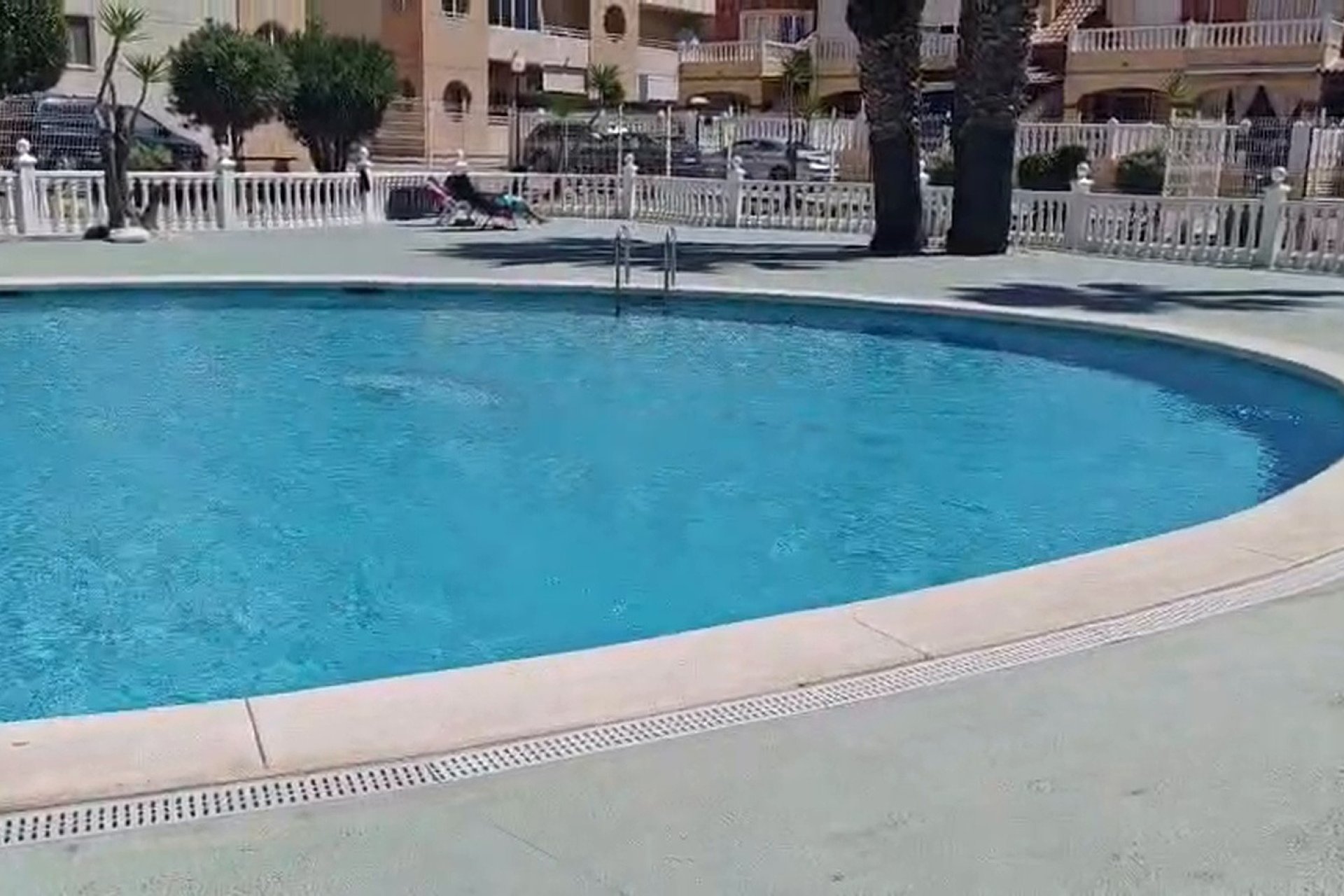 Resale - Apartment / Duplex - Torrevieja - La Siesta