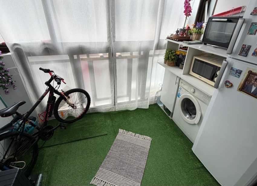 Resale - Apartment / Duplex - Torrevieja - La Siesta