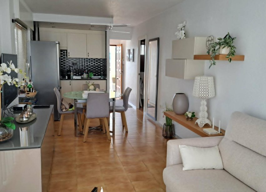 Resale - Apartment / Duplex - Torrevieja - La Veleta