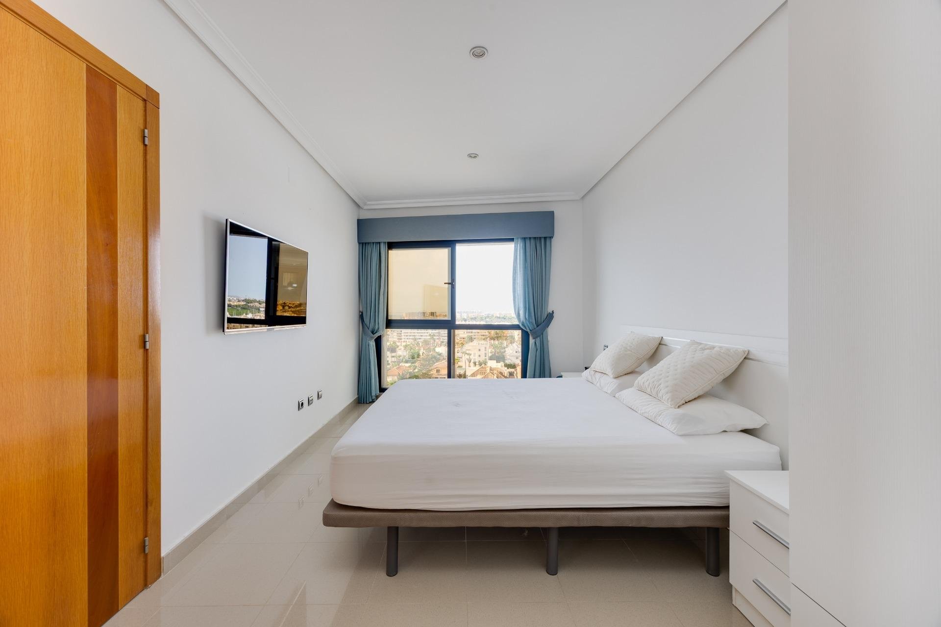 Resale - Apartment / Duplex - Torrevieja - La Veleta