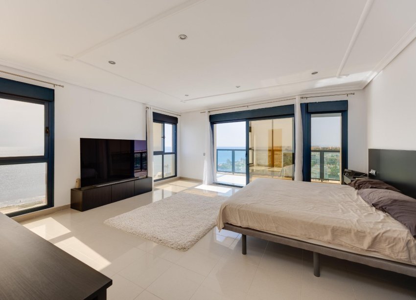 Resale - Apartment / Duplex - Torrevieja - La Veleta