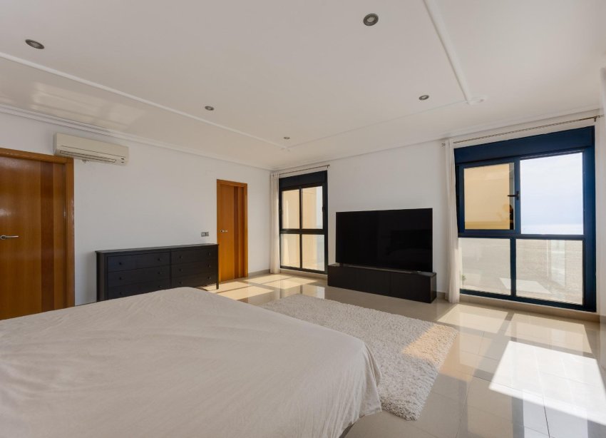 Resale - Apartment / Duplex - Torrevieja - La Veleta