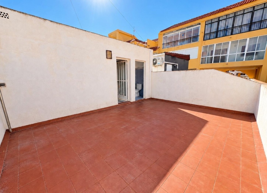 Resale - Apartment / Duplex - Torrevieja - Los Europeos