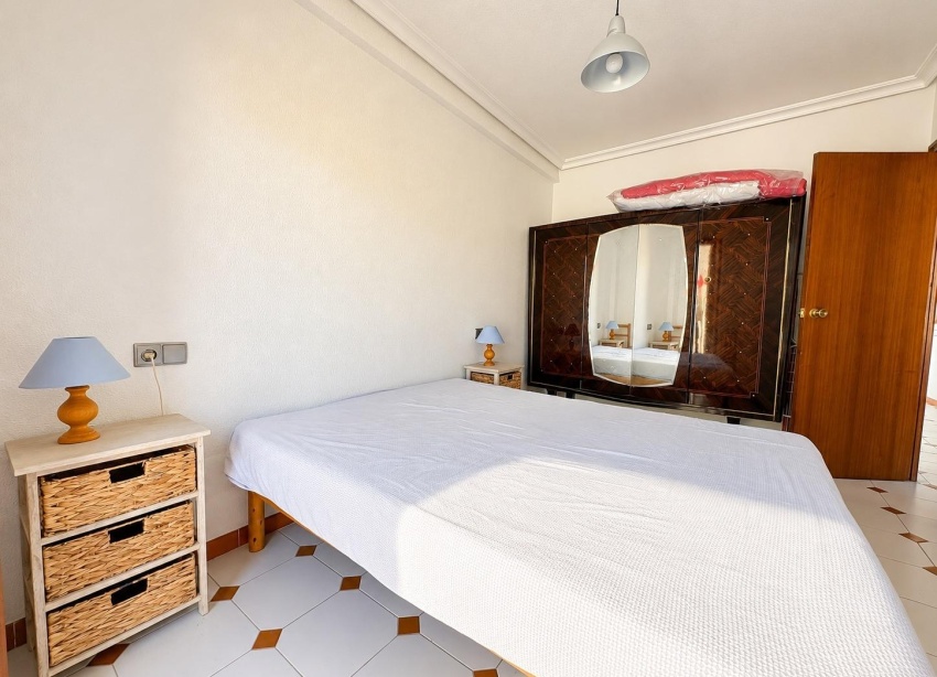 Resale - Apartment / Duplex - Torrevieja - Los Europeos