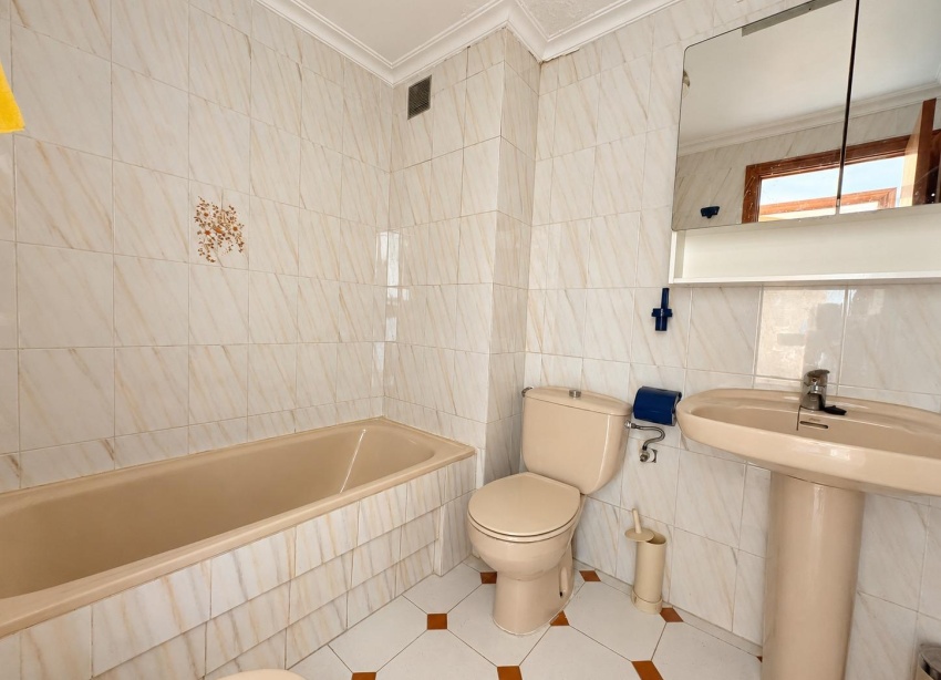 Resale - Apartment / Duplex - Torrevieja - Los Europeos