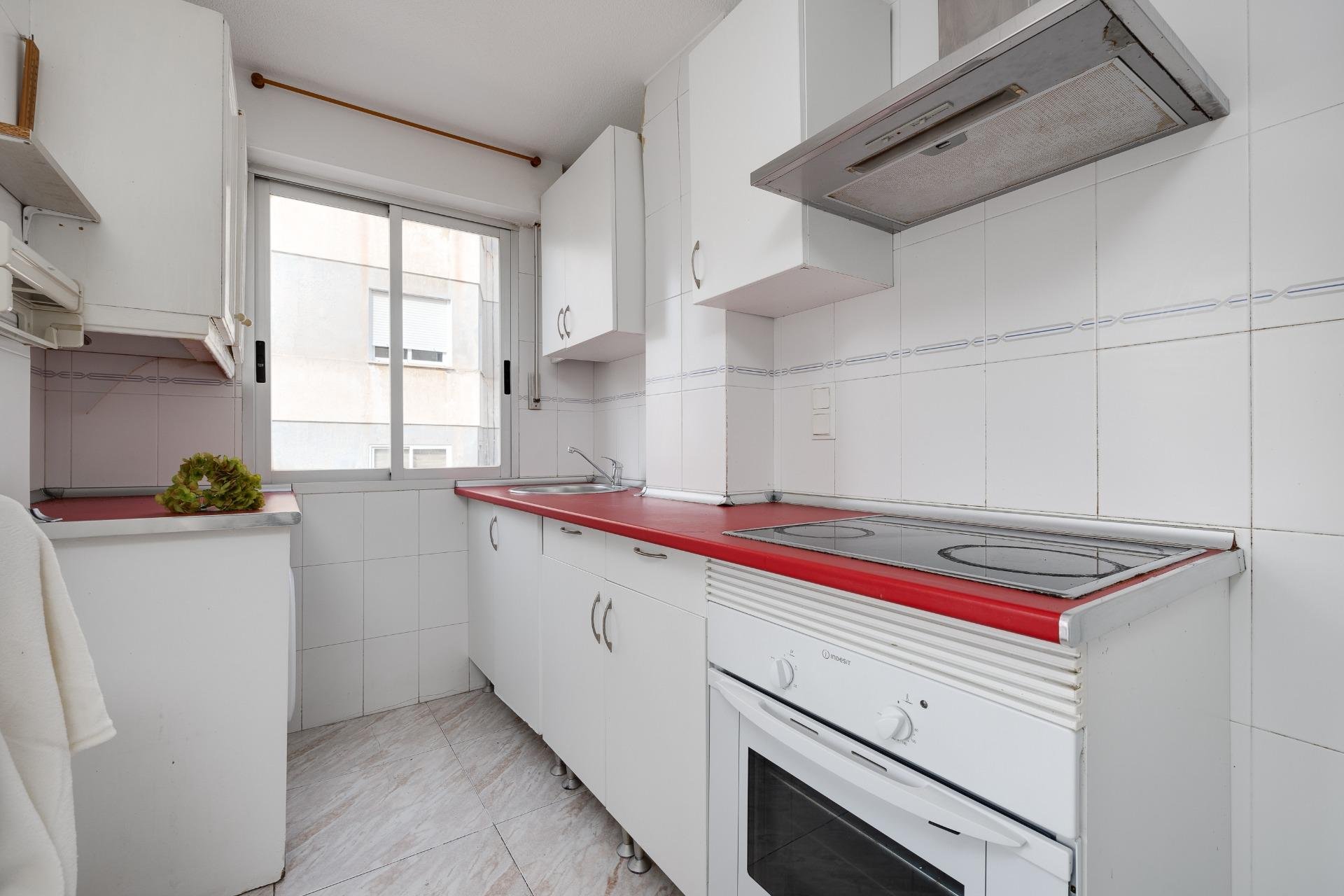 Resale - Apartment / Duplex - Torrevieja - Paseo maritimo