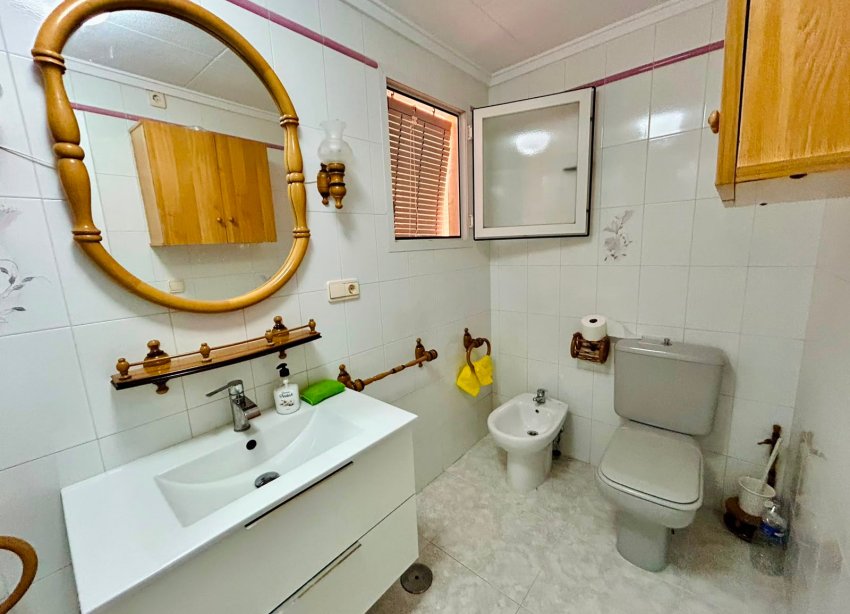 Resale - Apartment / Duplex - Torrevieja - Playa de los Locos