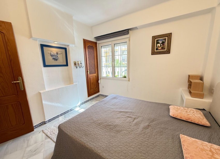Resale - Apartment / Duplex - Torrevieja - Playa de los Locos